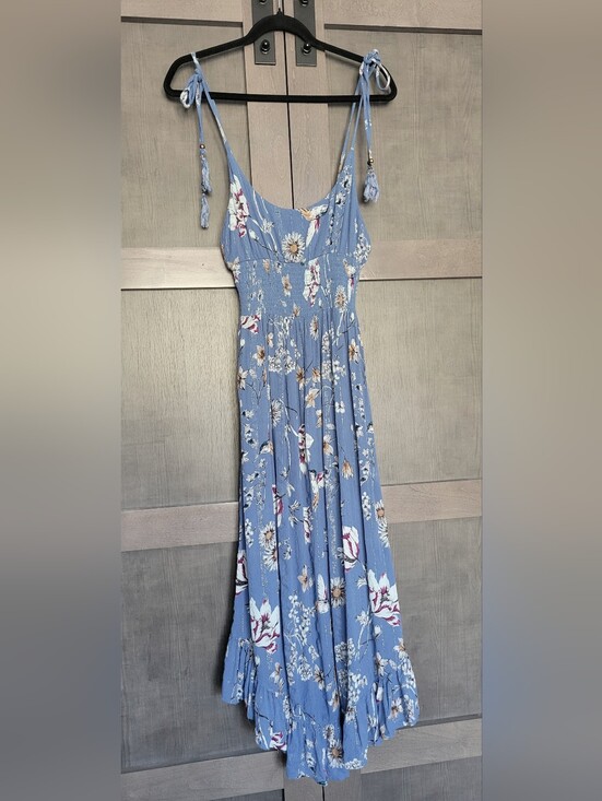 Angie Dresses & Skirts - Angie Blue Floral Midi Dress